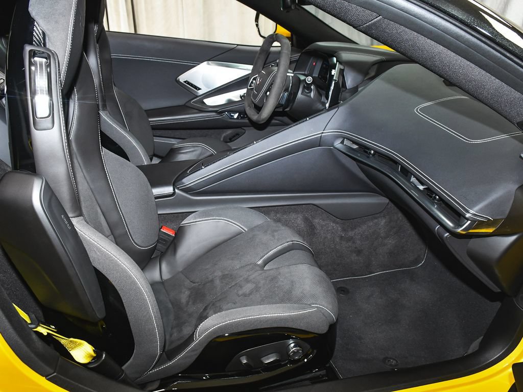 Used 2025 Chevrolet Corvette Stingray Preferred Conv w/ 2LT RWD image 51