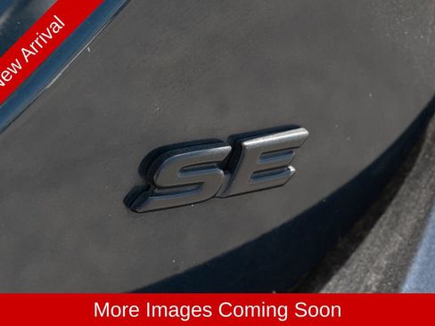 Used 2021 Toyota Camry SE FWD image 11