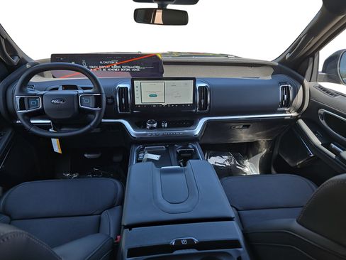 New 2026 Ford Expedition Max Platinum AWD/4WD image 9