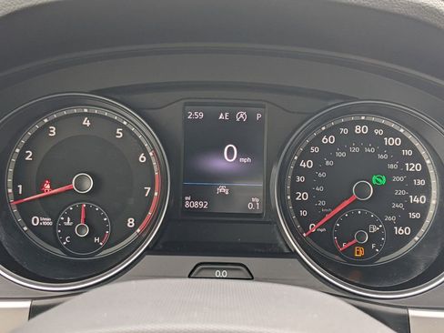 Used 2021 Volkswagen Atlas Cross Sport SE w/ Panoramic Sunroof Package image 25