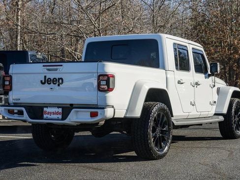 Used 2022 Jeep Gladiator Overland image 9