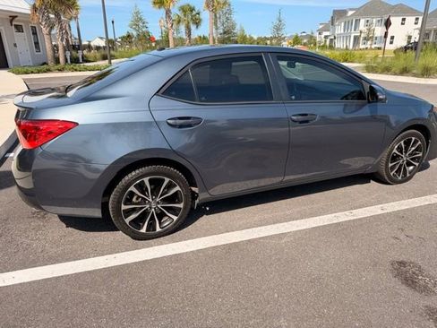 Used 2017 Toyota Corolla XSE FWD image 2