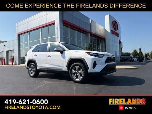 Certified 2024 Toyota RAV4 XLE AWD/4WD image 1