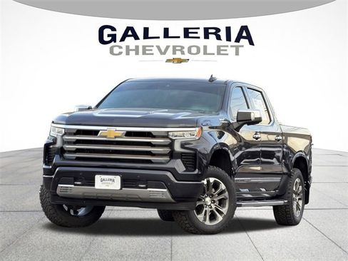 Used 2022 Chevrolet Silverado 1500 High Country w/ Z71 Off-Road Package image 1