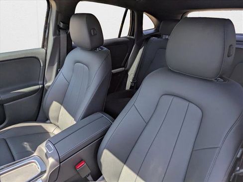 New 2026 Mercedes-Benz GLA 250 image 4