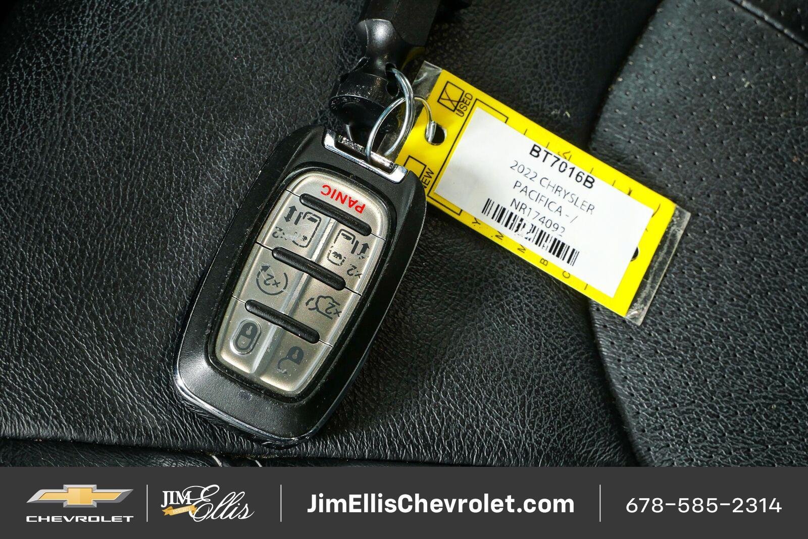 Used 2022 Chrysler Pacifica Touring-L w/ S Appearance Package FWD image 39