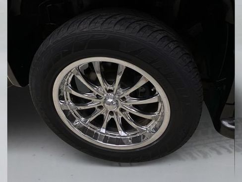 Used 2003 GMC Yukon Denali AWD/4WD image 18