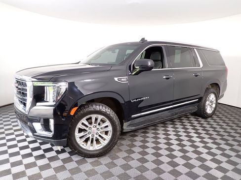 Used 2021 GMC Yukon XL SLT AWD/4WD image 12
