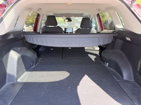 Used 2020 Toyota RAV4 XLE w/ Convenience Package image 17