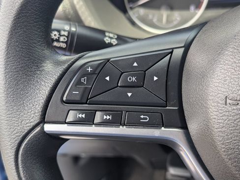 Used 2024 Nissan Sentra SV FWD image 20