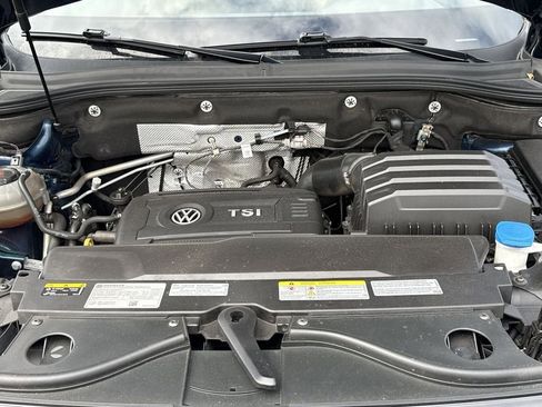 Used 2022 Volkswagen Atlas Cross Sport SEL R-Line image 14