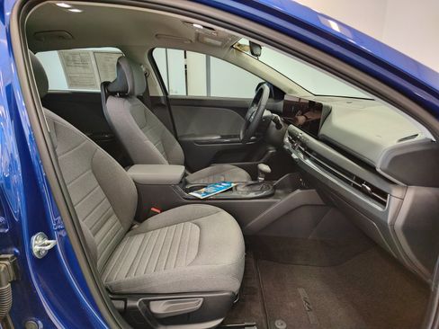 Used 2025 Kia K4 EX FWD image 14