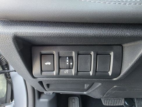 Used 2022 Subaru Legacy Limited image 12