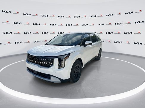 New 2026 Kia Carnival LX FWD image 4