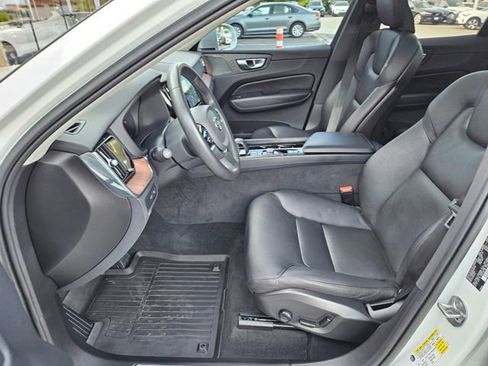 Certified 2023 Volvo XC60 T8 Plus w/ Protection Package Premier AWD/4WD image 17