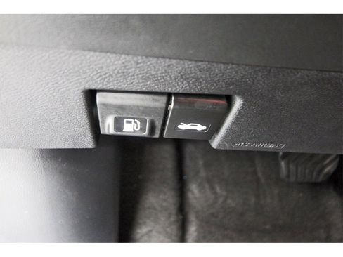 Used 2025 Nissan Kicks Play S image 19