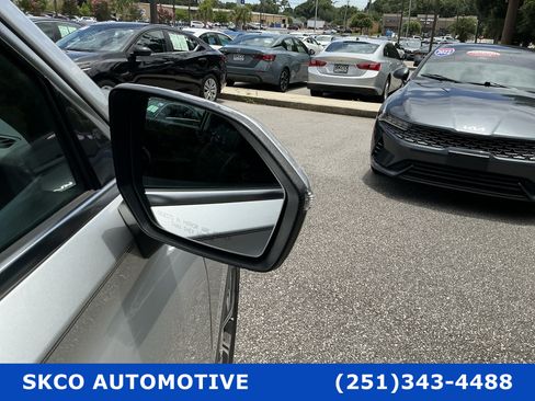 Used 2021 Hyundai Palisade SEL w/ Premium Package AWD/4WD image 10