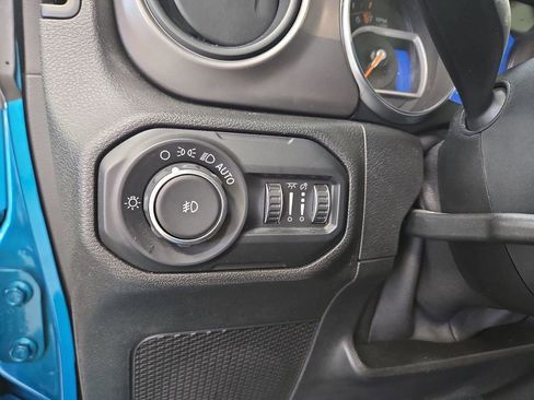 Used 2019 Jeep Wrangler Unlimited Sport S AWD/4WD image 24
