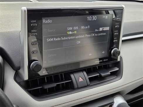 Used 2022 Toyota RAV4 XLE w/ Convenience Package image 22