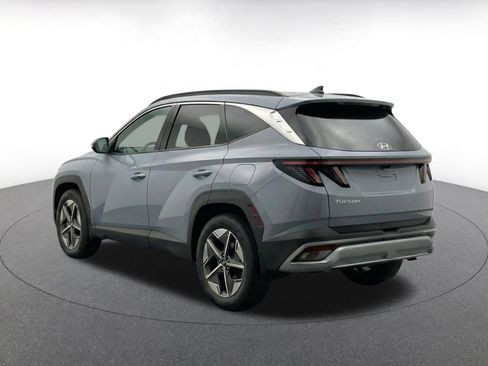 Used 2025 Hyundai Tucson SEL FWD image 7