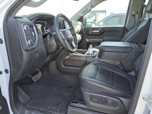 Used 2023 GMC Sierra 3500 Denali AWD/4WD image 4