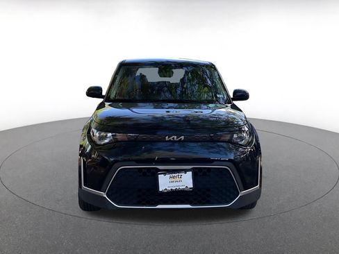Used 2025 Kia Soul LX w/ LX Technology Package image 2