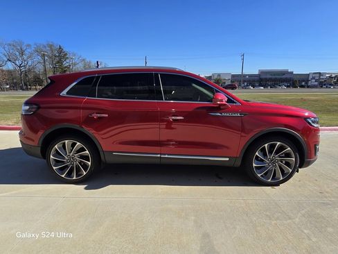 Used 2020 Lincoln Nautilus Reserve w/ Equipment Group 201A image 6