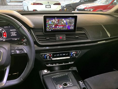 Used 2020 Audi SQ5 Premium Plus w/ Premium Plus Package image 6