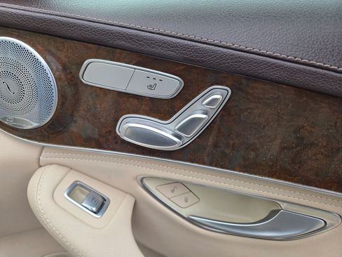 Used 2016 Mercedes-Benz C 300 4MATIC Sedan image 61