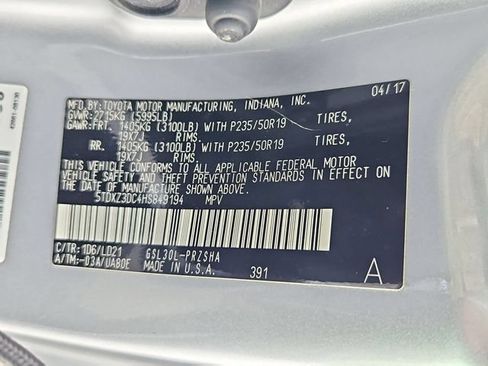 Used 2017 Toyota Sienna SE Premium FWD image 34