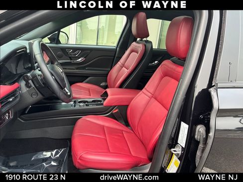 Certified 2023 Lincoln Corsair Reserve AWD/4WD image 12
