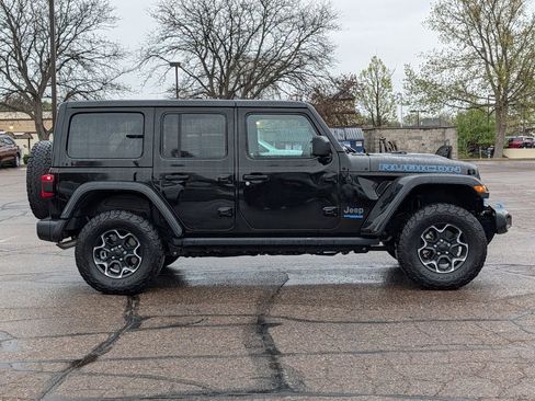 Used 2022 Jeep Wrangler Unlimited Rubicon 4xe w/ Cold Weather Group AWD/4WD image 13