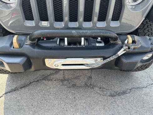 Used 2021 Jeep Wrangler Unlimited Sport image 23