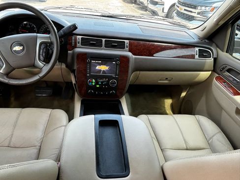 Used 2014 Chevrolet Tahoe LT RWD image 14