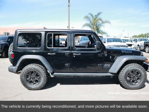 Used 2023 Jeep Wrangler Unlimited w/ Cold Weather Group image 7