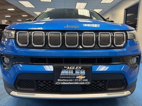 Used 2022 Jeep Compass Limited image 12