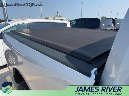 Used 2016 RAM 2500 Big Horn AWD/4WD image 12
