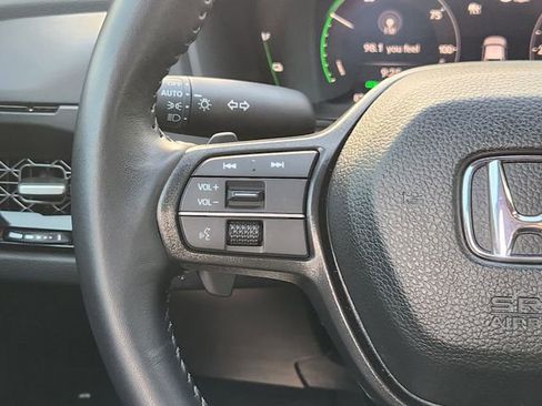 Used 2025 Honda Accord Sport image 28