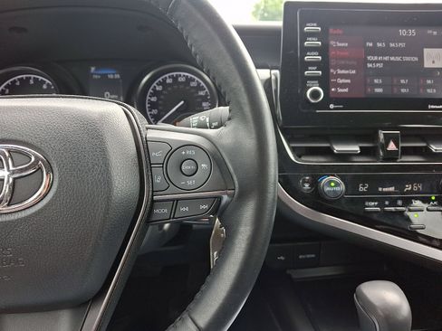 Used 2023 Toyota Camry SE FWD image 21