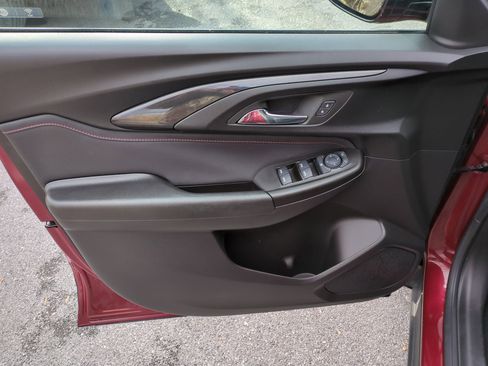 Certified 2023 Chevrolet TrailBlazer RS w/ Convenience Package image 21