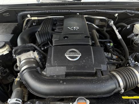 Used 2017 Nissan Frontier SV RWD image 29