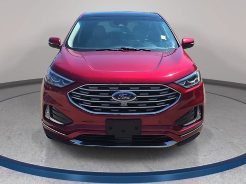 Used 2019 Ford Edge Titanium w/ Equipment Group 301A AWD/4WD image 2
