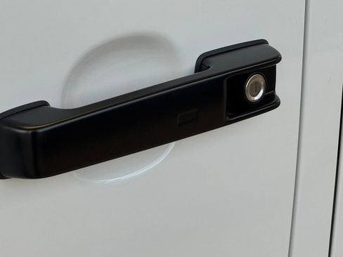 Used 2025 Mercedes-Benz G 63 AMG 4MATIC image 13