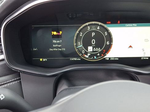 Used 2026 Jaguar F-PACE R-Dynamic S image 21