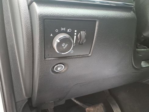 Used 2020 Jeep Grand Cherokee Limited image 21