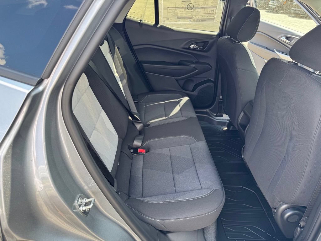 New 2026 Chevrolet Trax LS w/ LS Convenience Package FWD image 23