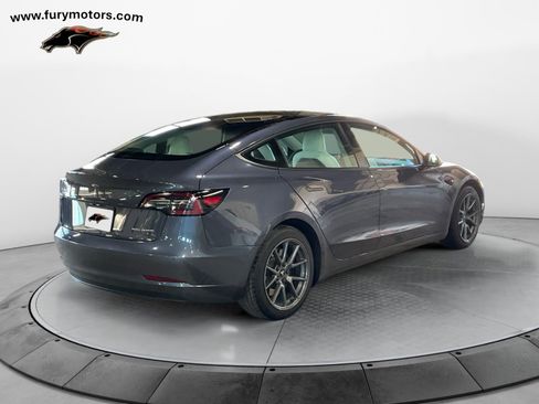 Used 2021 Tesla Model 3 Long Range image 3