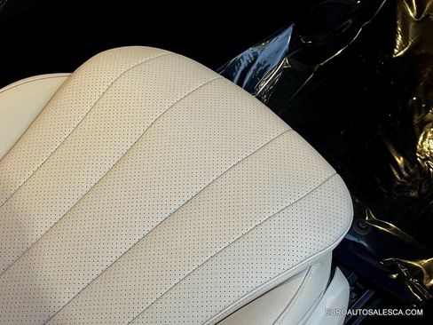 Used 2025 Mercedes-Benz E 350 4MATIC Sedan image 36
