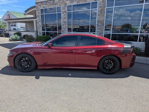 Used 2019 Dodge Charger Scat Pack w/ Daytona Edition Group RWD image 2