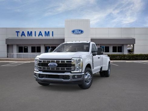 New 2026 Ford F350 XLT RWD image 2